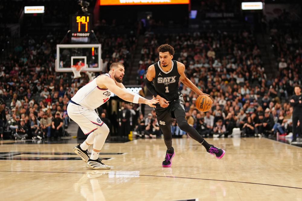 巴萨目前正 巴萨目前正