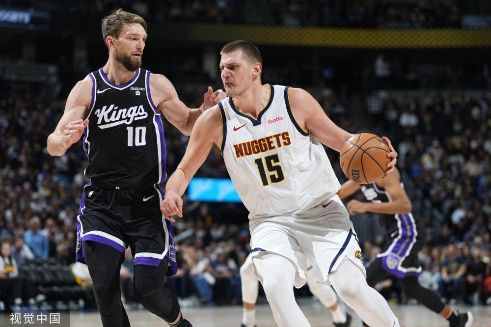 他们与社区 他们与社区